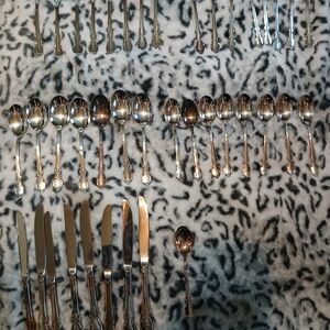 Vintage 1959 silverware 1847 Rogers Bros "Reflection"